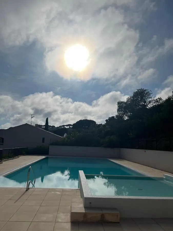 Διαμέρισμα Appartement Vue Mer Avec Balcon Σαιντ-Μαξίμ